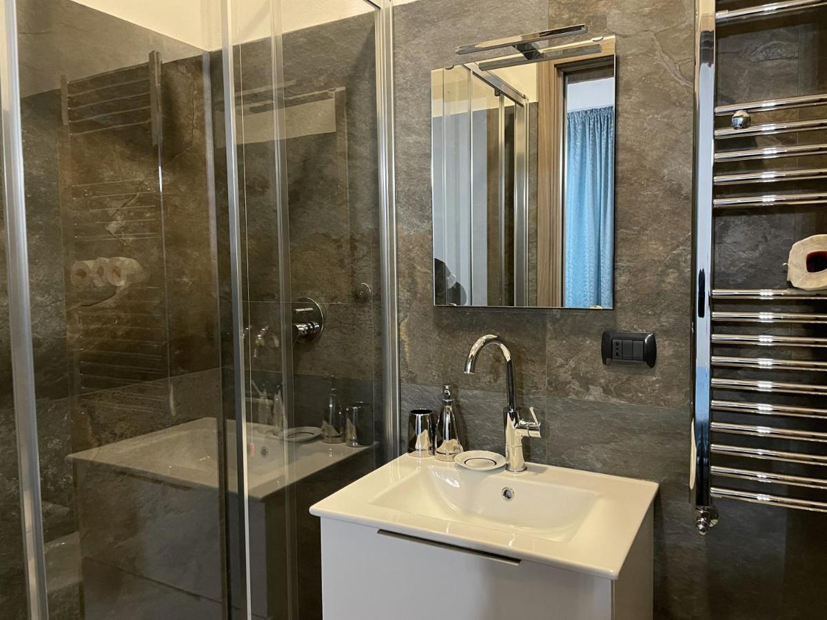 Poste Regie - Milan Guest House المظهر الخارجي الصورة