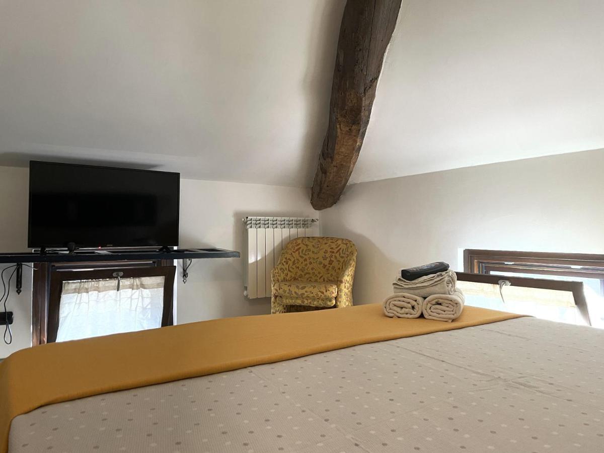 Poste Regie - Milan Guest House الغرفة الصورة